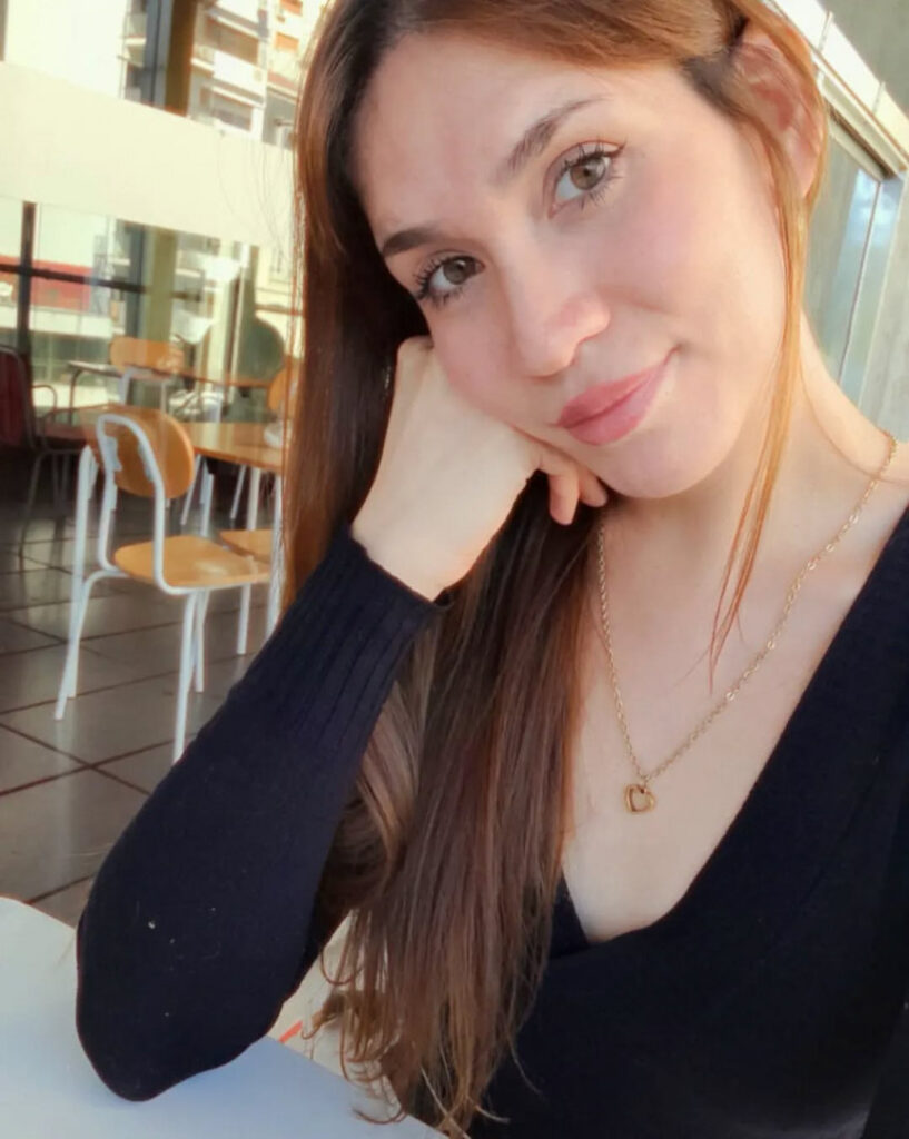 Instagram – delfi valcat – Nude