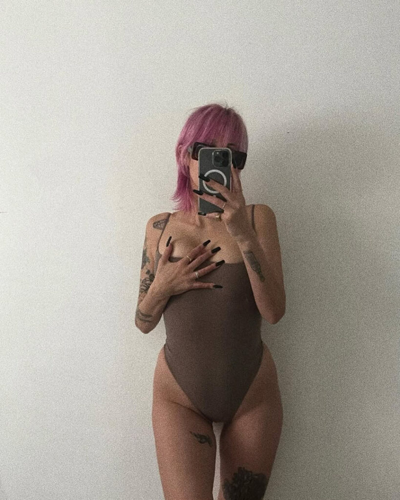 Celeb – Instagram – Latina – Dev (Devin Tailes) – Nude Leaks