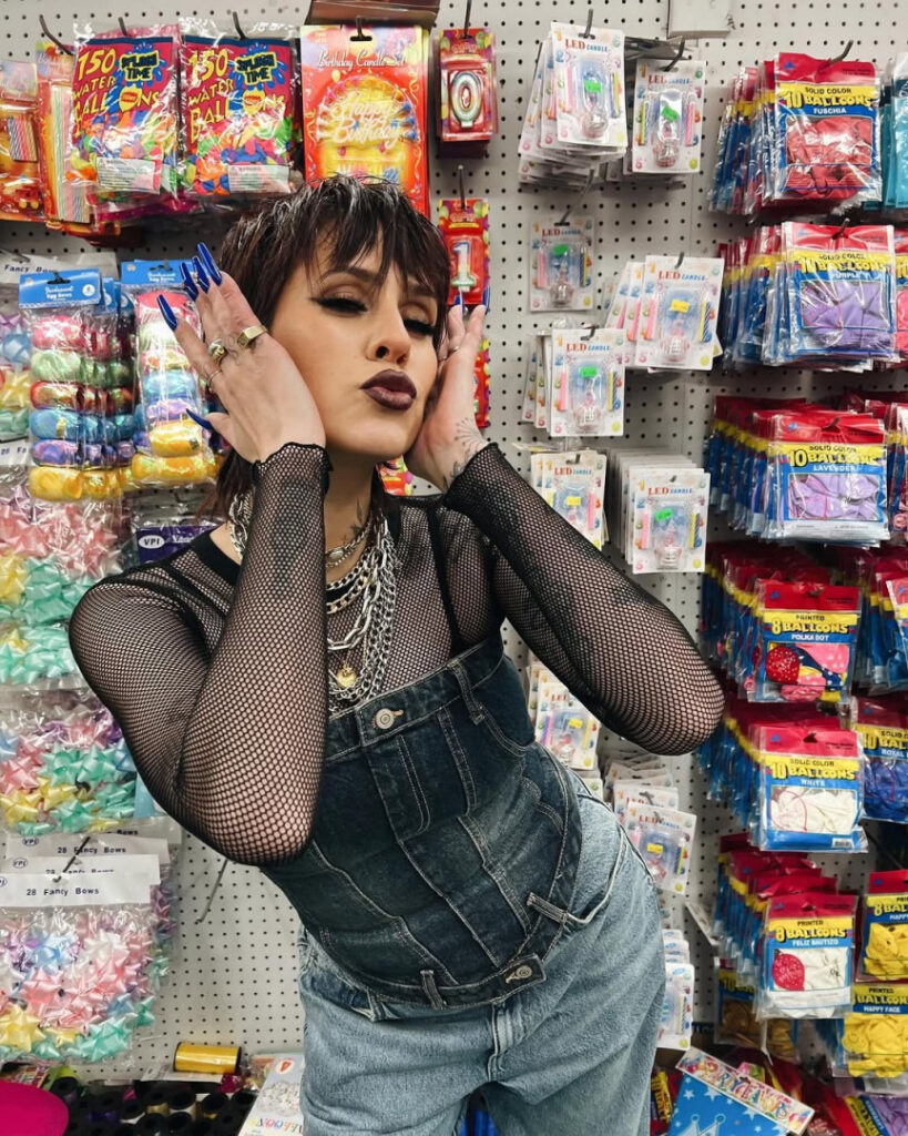 Celeb – Instagram – Latina – Dev (Devin Tailes) – Nude Leaks