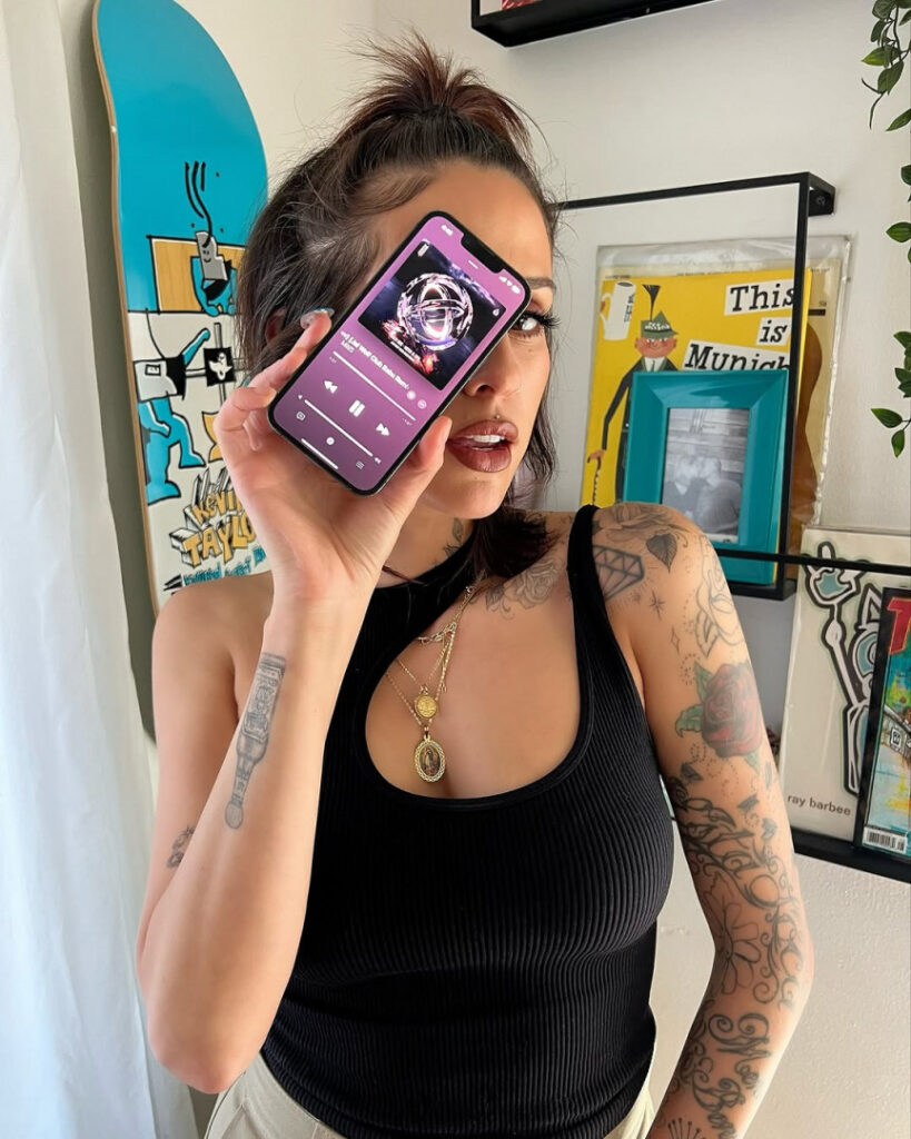 Celeb – Instagram – Latina – Dev (Devin Tailes) – Nude Leaks