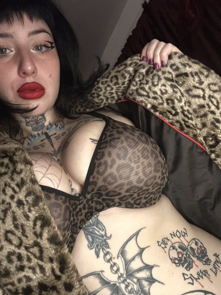 OnlyFans – Instagram – devildollee / lee_ratt – Nude