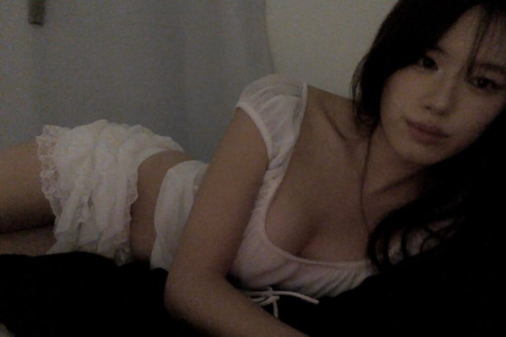 Twitch – dewchee – Nude Leaks