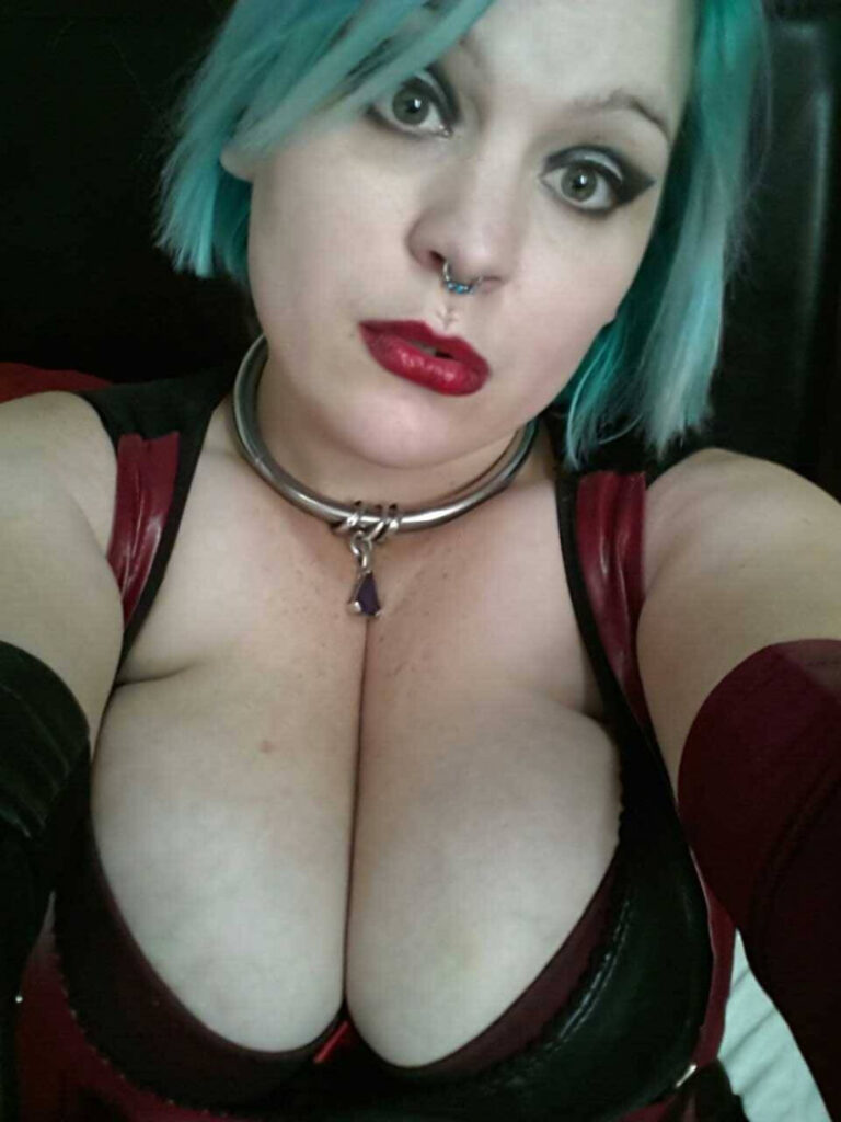 ManyVids – Diana Blake Nerdgasmgirl – Nude