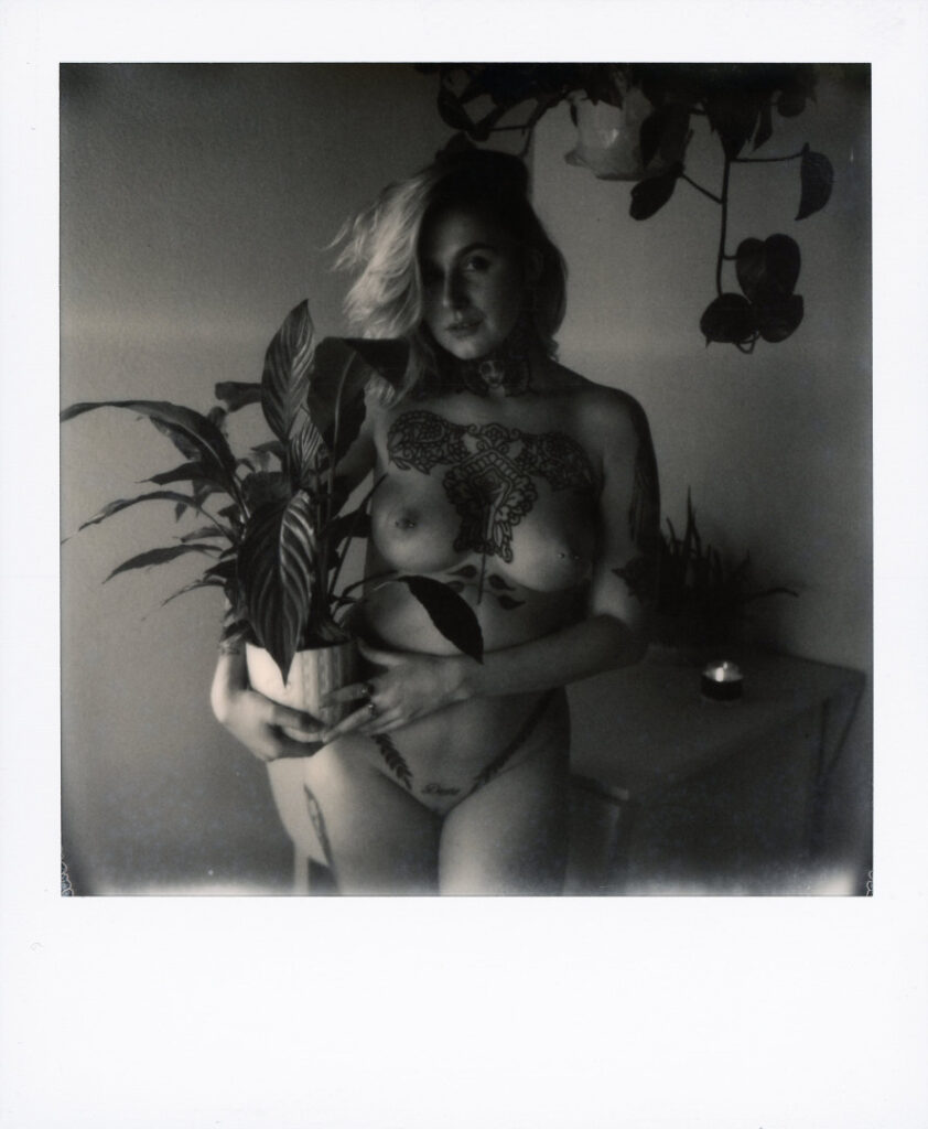 Instagram – divinement_bon – Nude Leaks