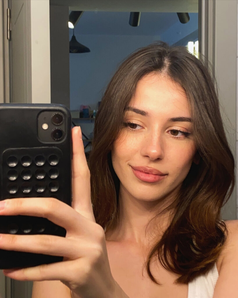 TikTok – Instagram – Ebrar Karabakan – Nude