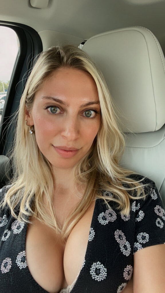 Instagram – eerrriiicaa – Nude