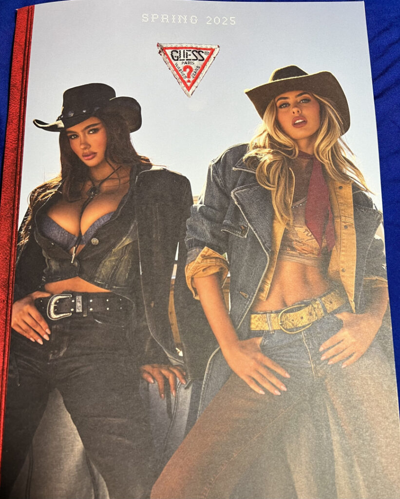 Instagram – Ella Cervetto – Nude