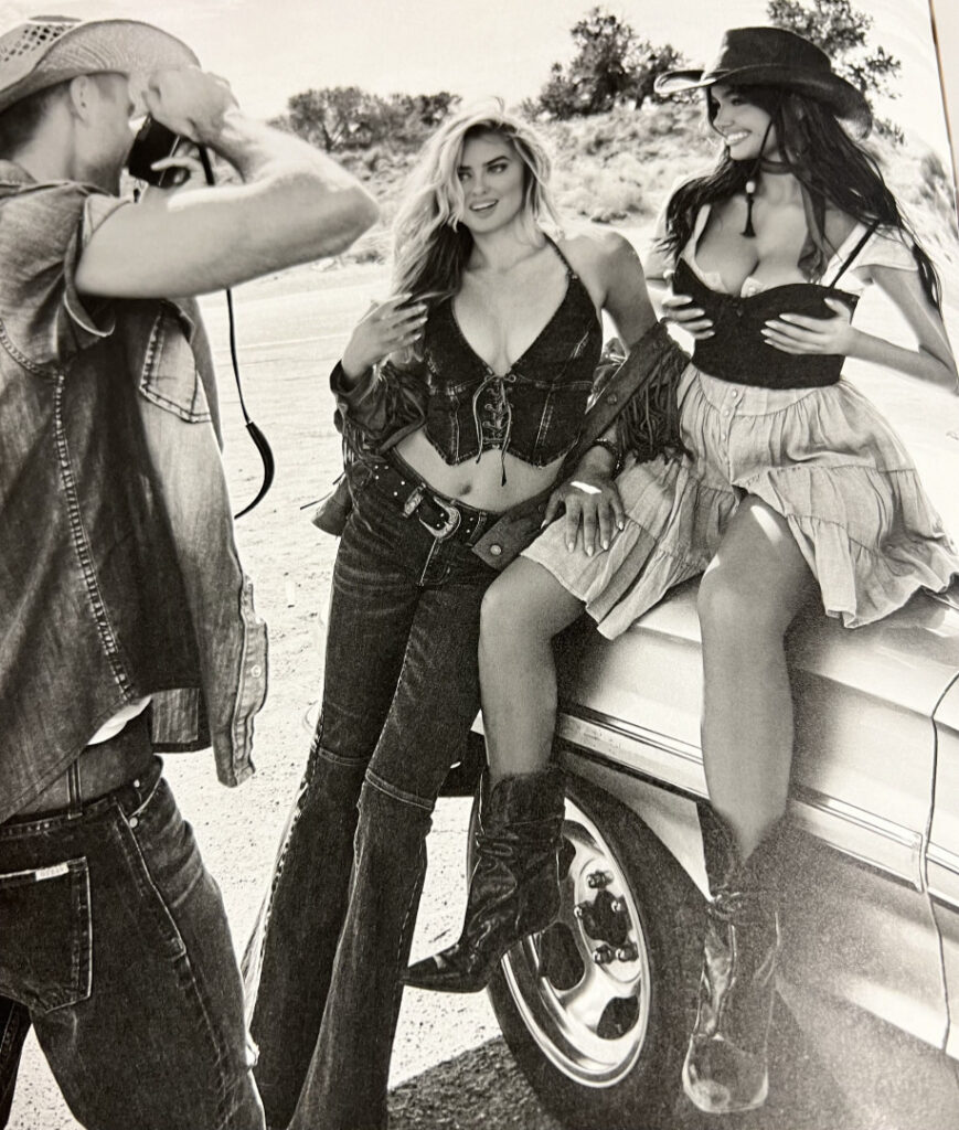 Instagram – Ella Cervetto – Nude