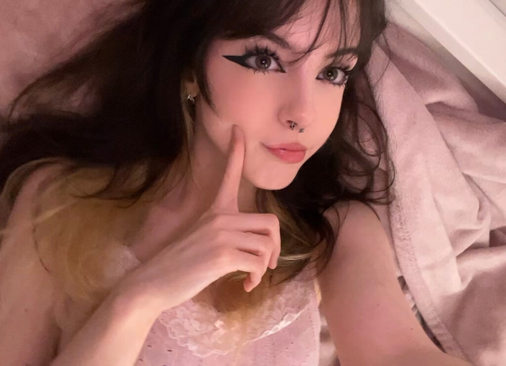 Ko-fi – emiki28 / ilovekitties.28 / emiki – Nude Leaks