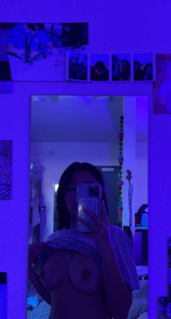 Instagram – Asian – Emily.choppa – Nude