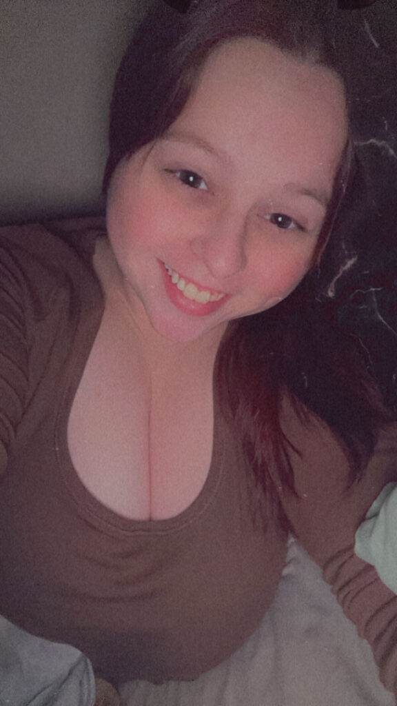 TikTok – Instagram – Snapchat – Emmybear1005 – Nude