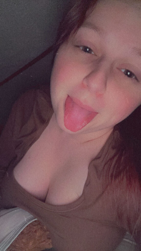 TikTok – Instagram – Snapchat – Emmybear1005 – Nude