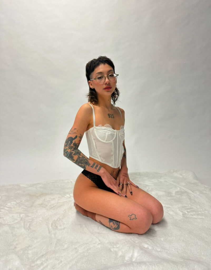 OnlyFans – emoxrevival / milkheavens – Nude Leaks