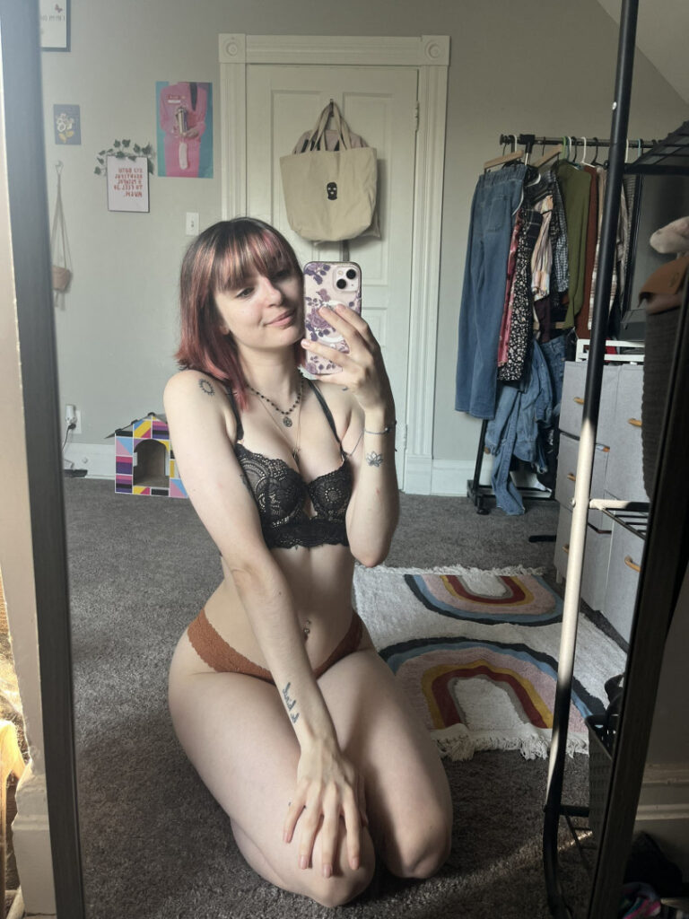 Instagram – Snapchat – ⠀X⠀ – flowersinskylar – Nude Leaks