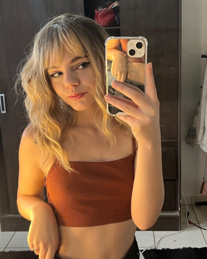 Brazil – Privacy – Giovana / Giovana Baby / Bruninha – Nude Leaks