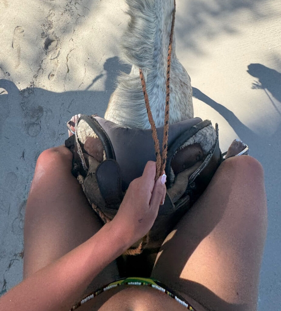 Instagram – Giuliana Ava – Nude