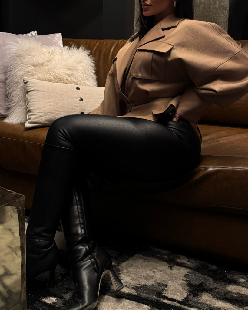 Instagram – Giuliana Ava – Nude