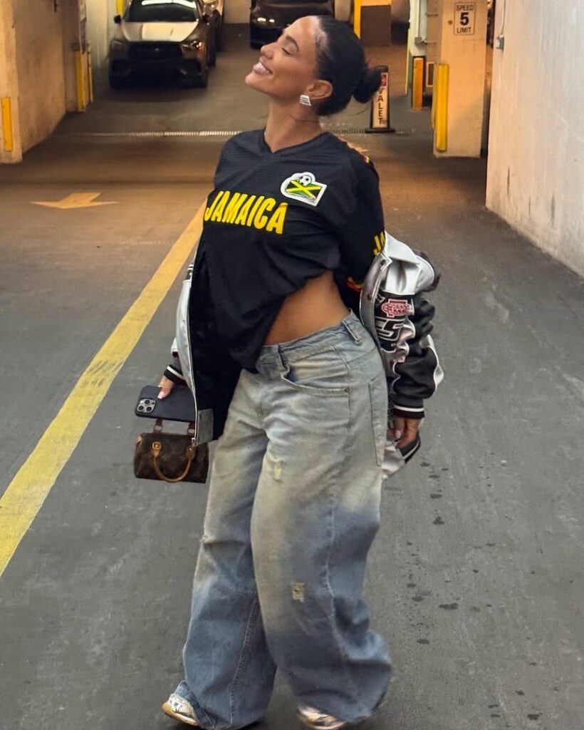 Instagram – Giuliana Ava – Nude