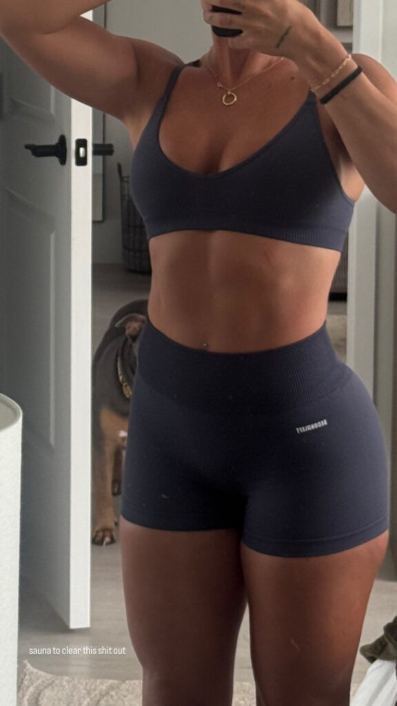 Instagram – Giuliana Ava – Nude