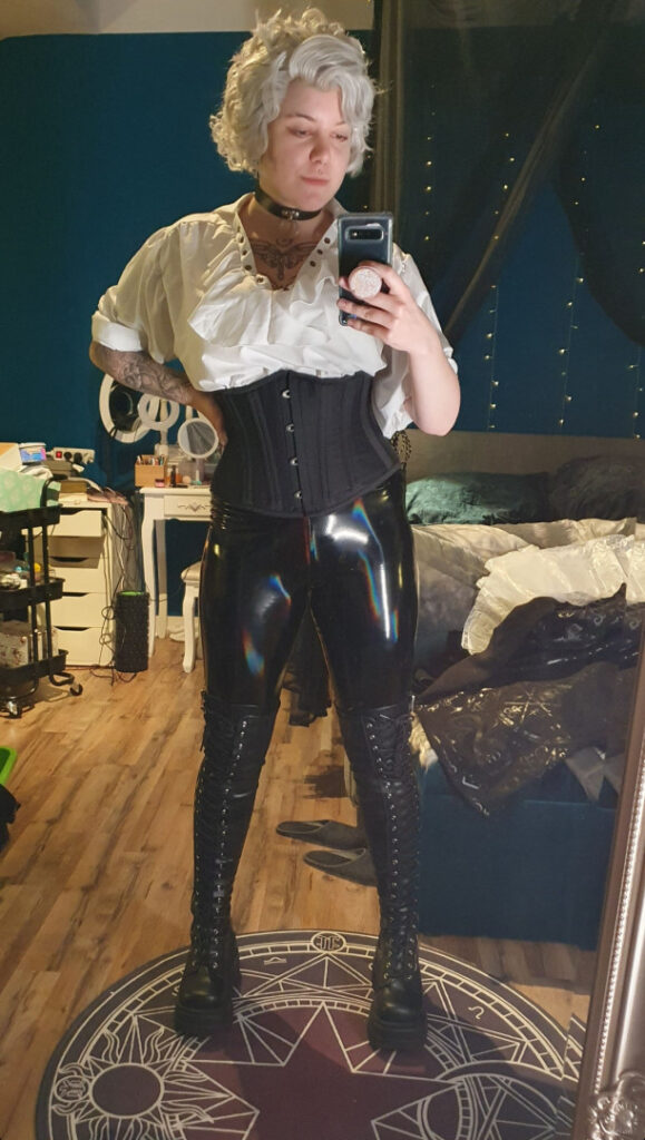 Fansly – Cosplay – T H I C C – GlitterAndFangs – Nude