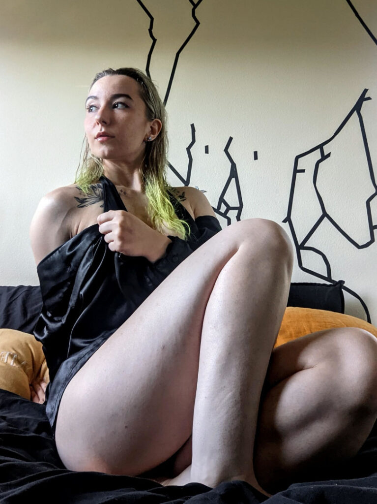OnlyFans – Reddit – @goddess_scout/ scout – Nude