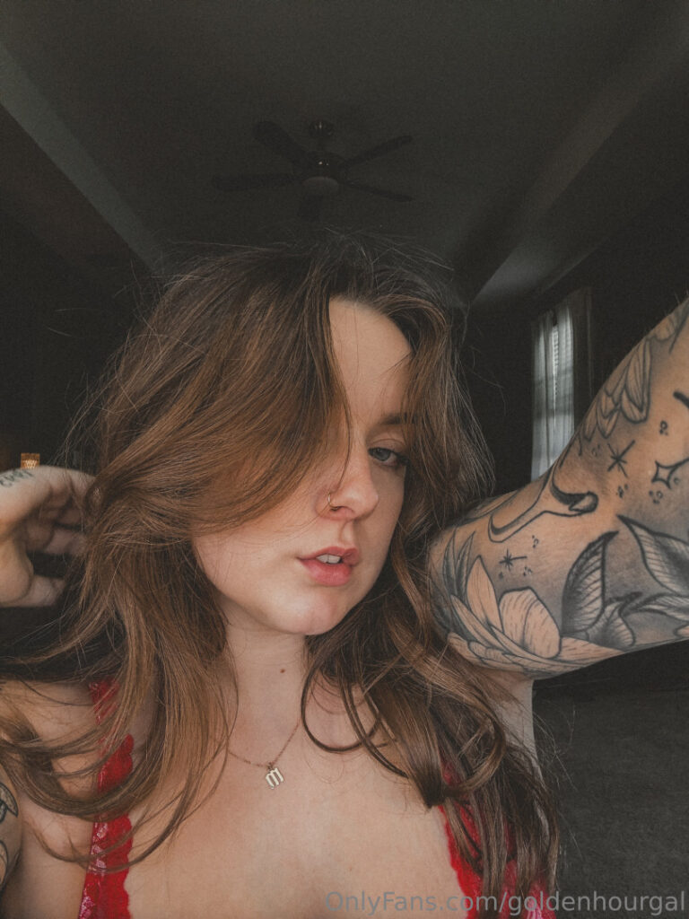 OnlyFans – T H I C C – goldenhourgal – lilgoldenhourgal – gabiii_carter – Nude Leaks