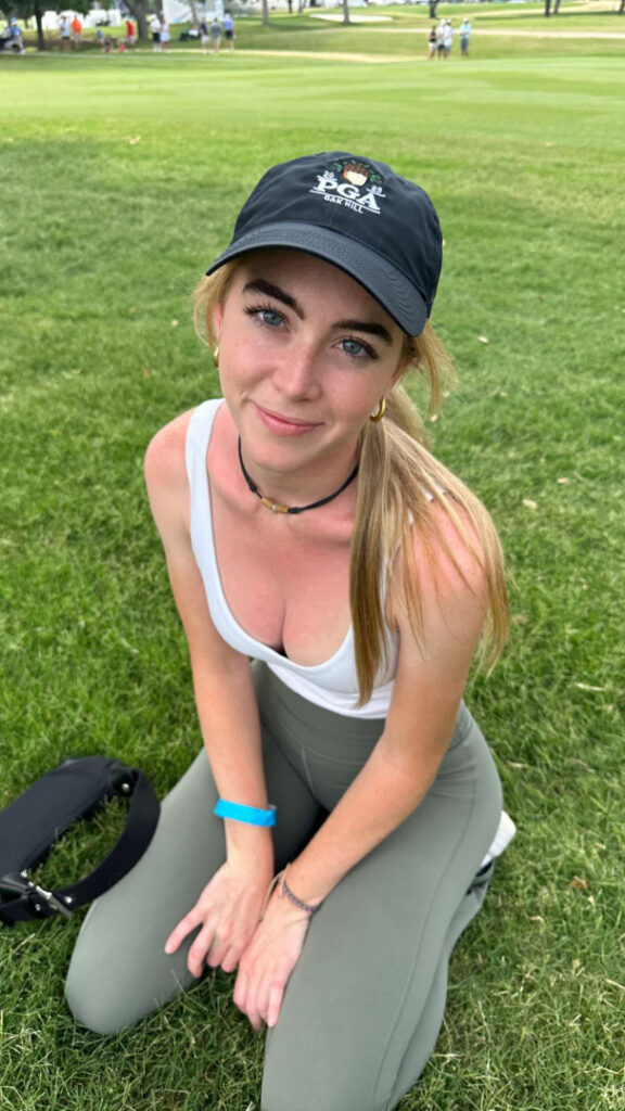 Instagram – Grace Charis – Nude