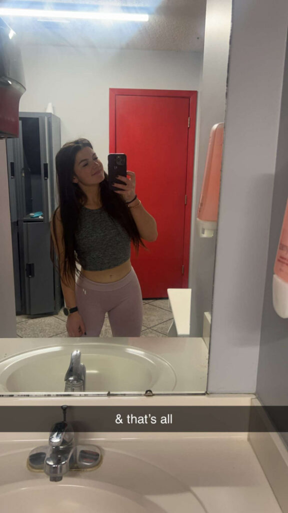 Instagram – Hannah Barron hannahbarron96 – Nude