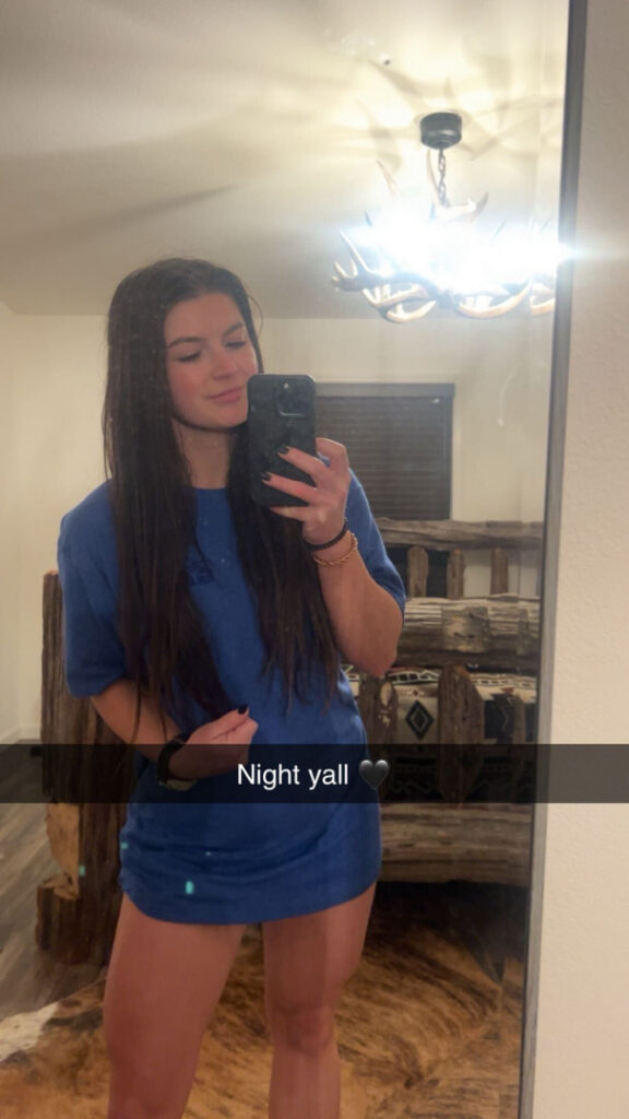 Instagram – Hannah Barron hannahbarron96 – Nude