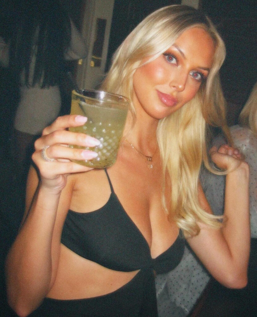 Instagram – Helena Hogedal – helenahogedal – Nude