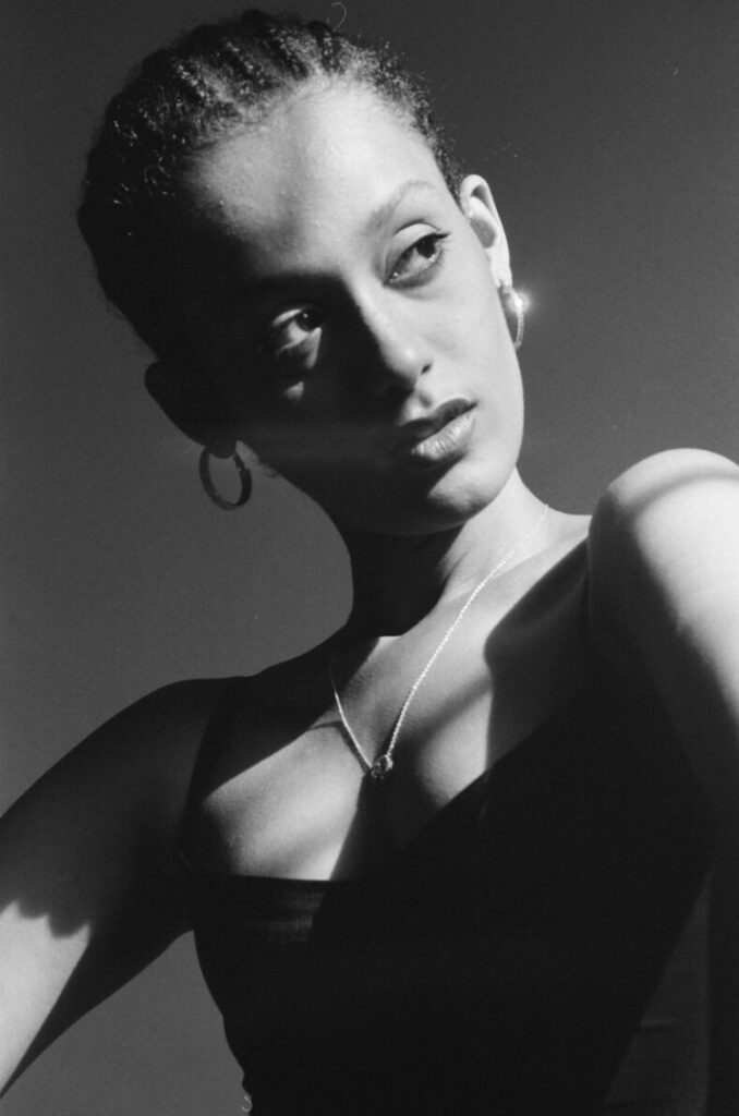 Instagram – Ebony – Honnete Bas – Nude Leaks