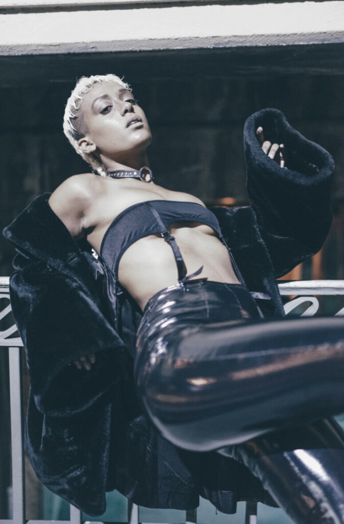 Instagram – Ebony – Honnete Bas – Nude Leaks