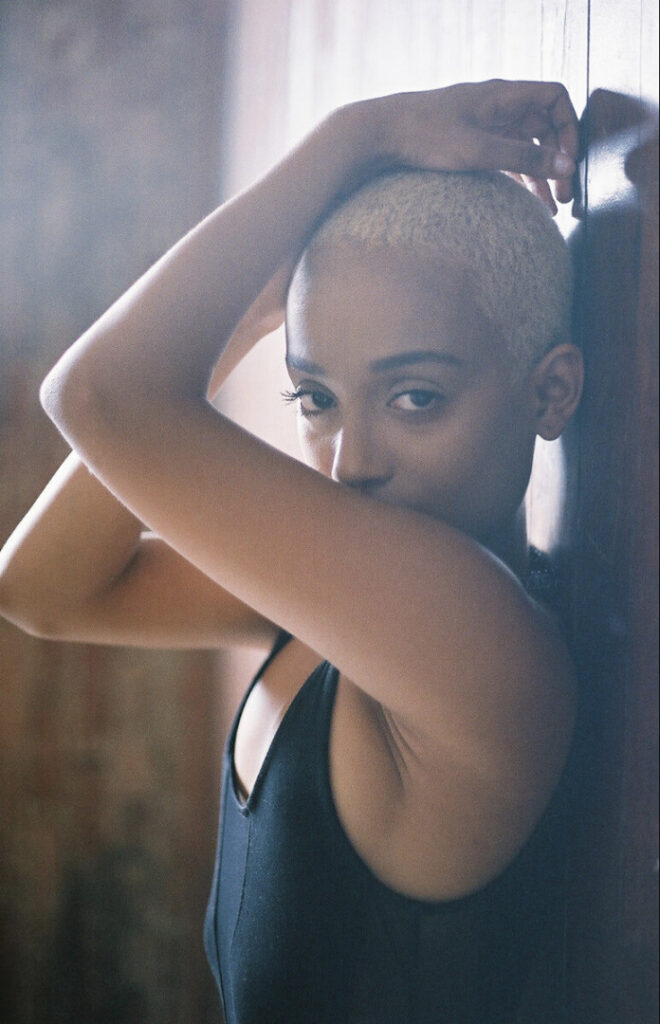 Instagram – Ebony – Honnete Bas – Nude Leaks