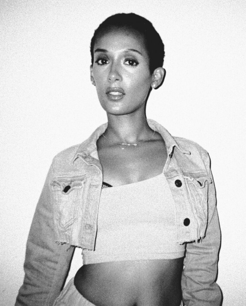 Instagram – Ebony – Honnete Bas – Nude Leaks