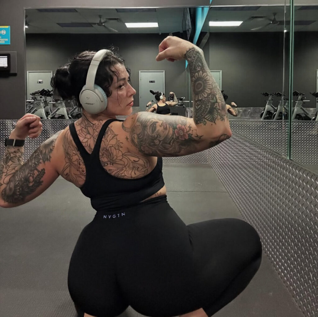 Instagram – Hopemfnoe – Nude