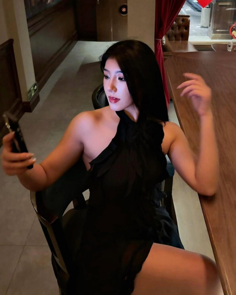 Instagram – Chinese – hypothxxcajal – Nude Leaks