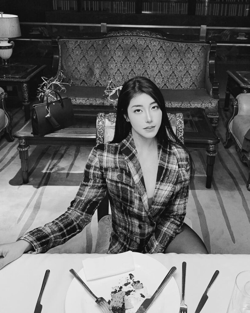 Instagram – Chinese – hypothxxcajal – Nude Leaks