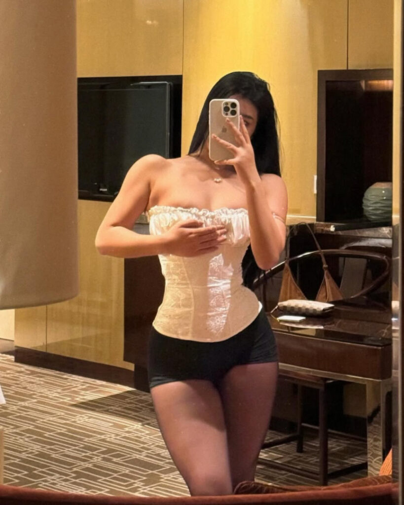 Instagram – Chinese – hypothxxcajal – Nude Leaks