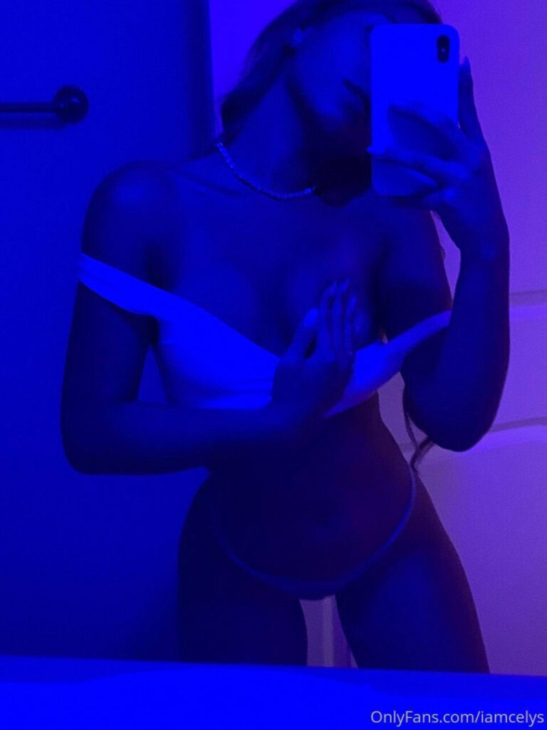 Instagram – Snapchat – Iamcelys / simplyceyls / c3lyz – Nude