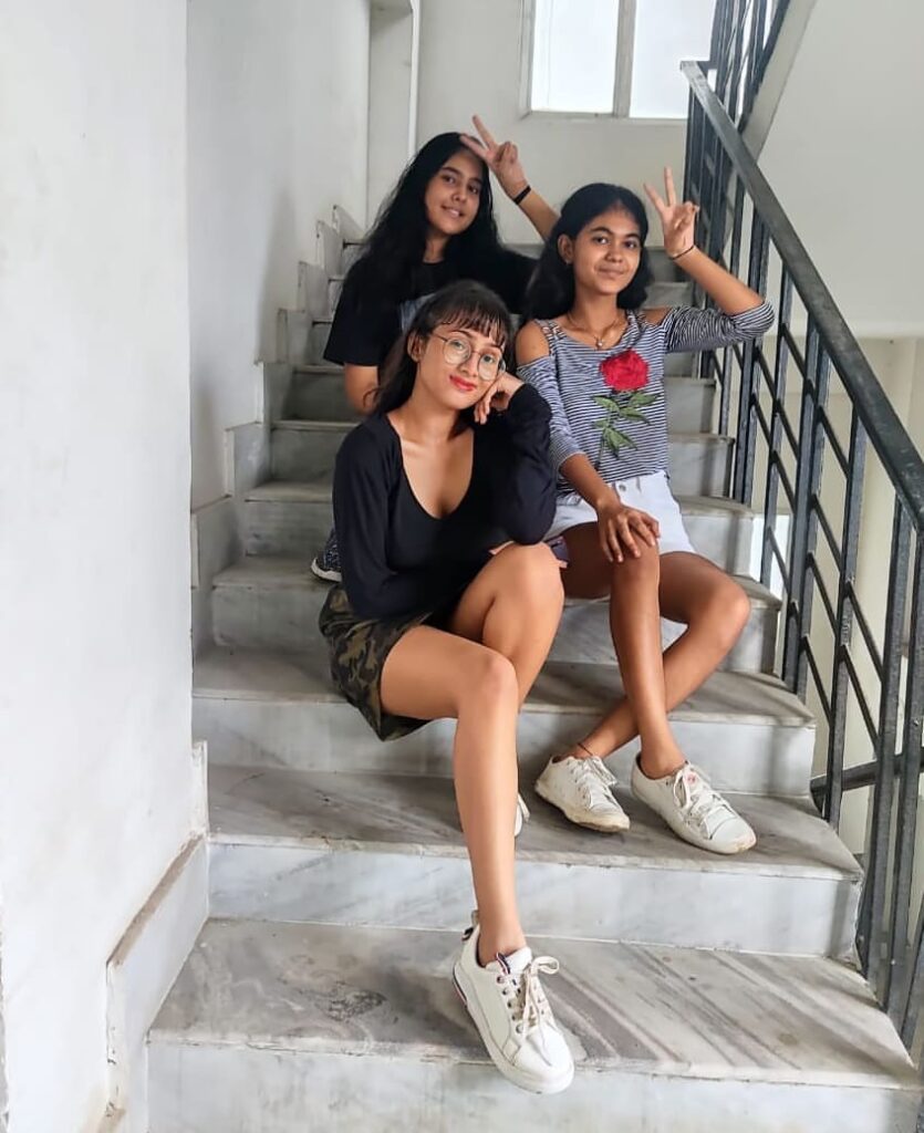 Instagram – Indian – T H I C C – Ipsita Nandi / _ipsita_x – Nude Leaks