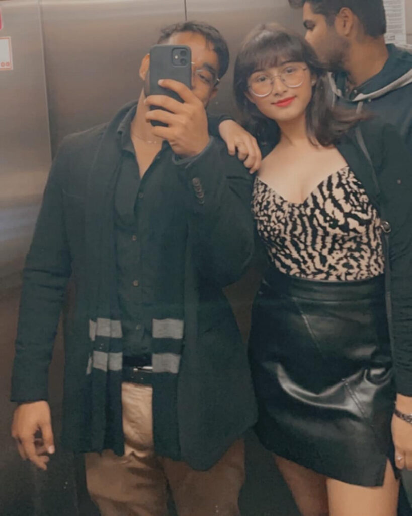 Instagram – Indian – T H I C C – Ipsita Nandi / _ipsita_x – Nude Leaks