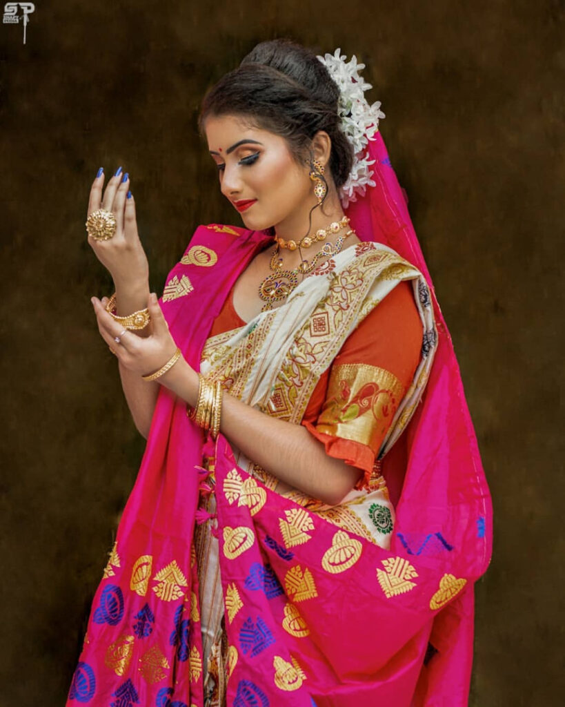 Instagram – Indian – T H I C C – Ipsita Nandi / _ipsita_x – Nude Leaks