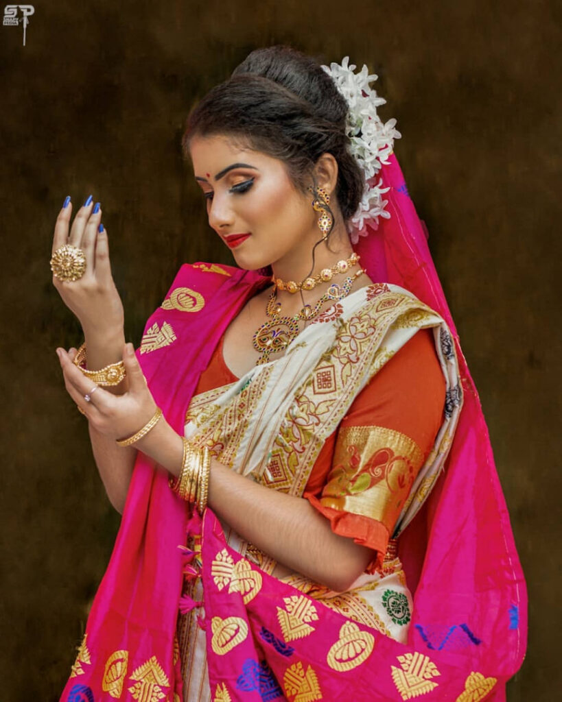 Instagram – Indian – T H I C C – Ipsita Nandi / _ipsita_x – Nude Leaks