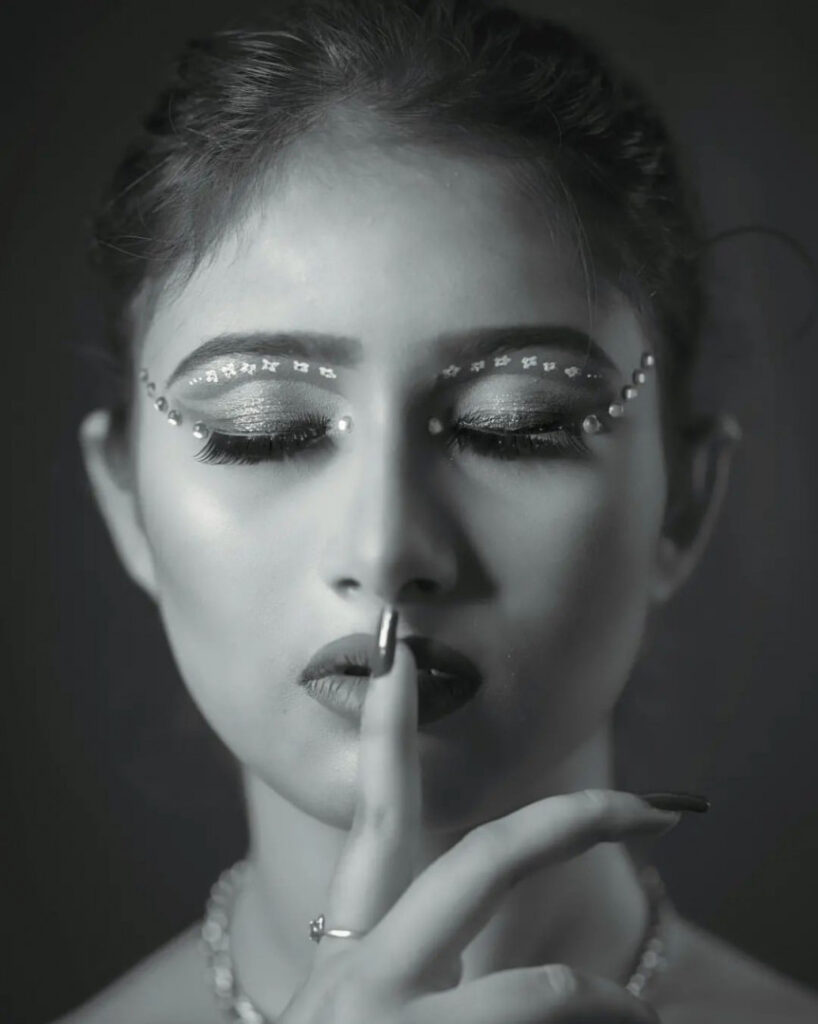 Instagram – Indian – T H I C C – Ipsita Nandi / _ipsita_x – Nude Leaks