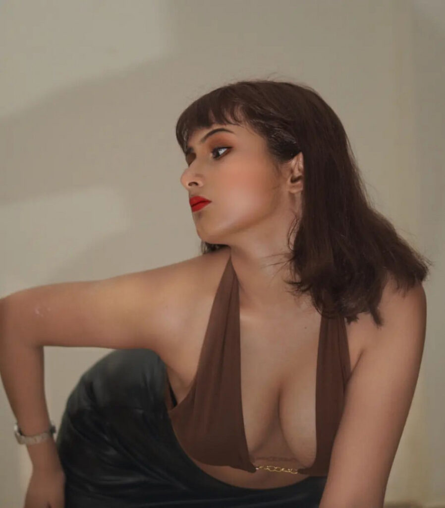 Instagram – Indian – T H I C C – Ipsita Nandi / _ipsita_x – Nude Leaks