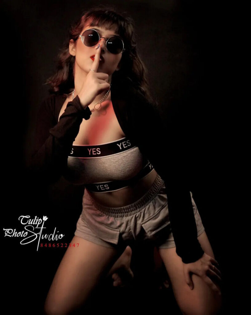 Instagram – Indian – T H I C C – Ipsita Nandi / _ipsita_x – Nude Leaks