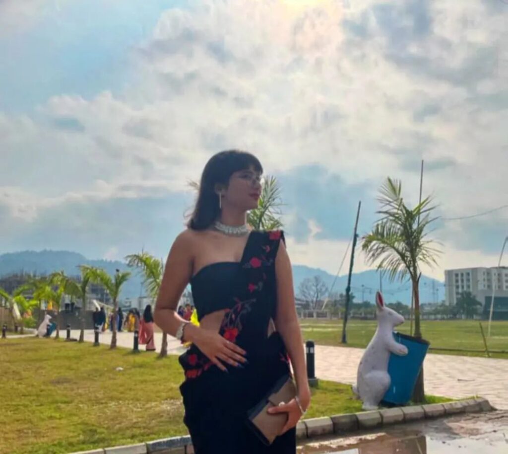 Instagram – Indian – T H I C C – Ipsita Nandi / _ipsita_x – Nude Leaks