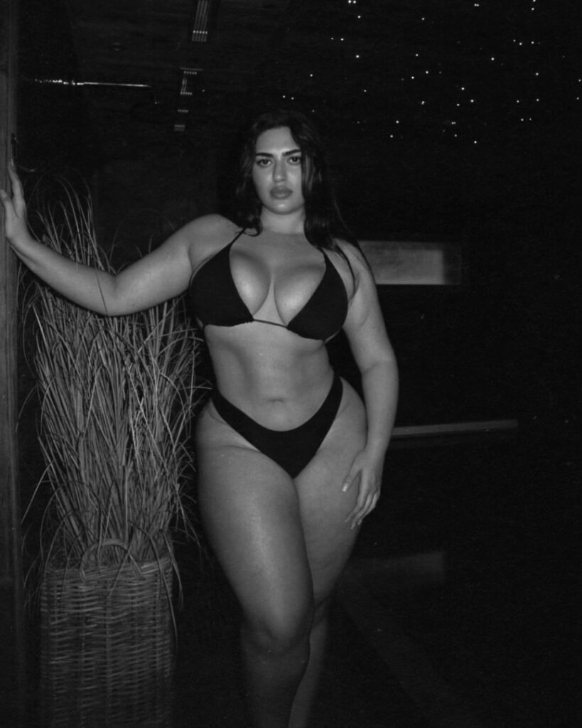 Instagram – T H I C C – BBW – Irena Drezi – Nude