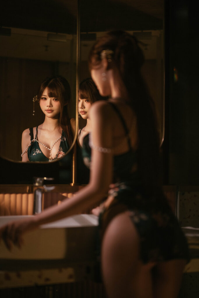 Twitch – Asian – irissiri129 / irisyiyi_ / 艾怡 – Nude Leaks