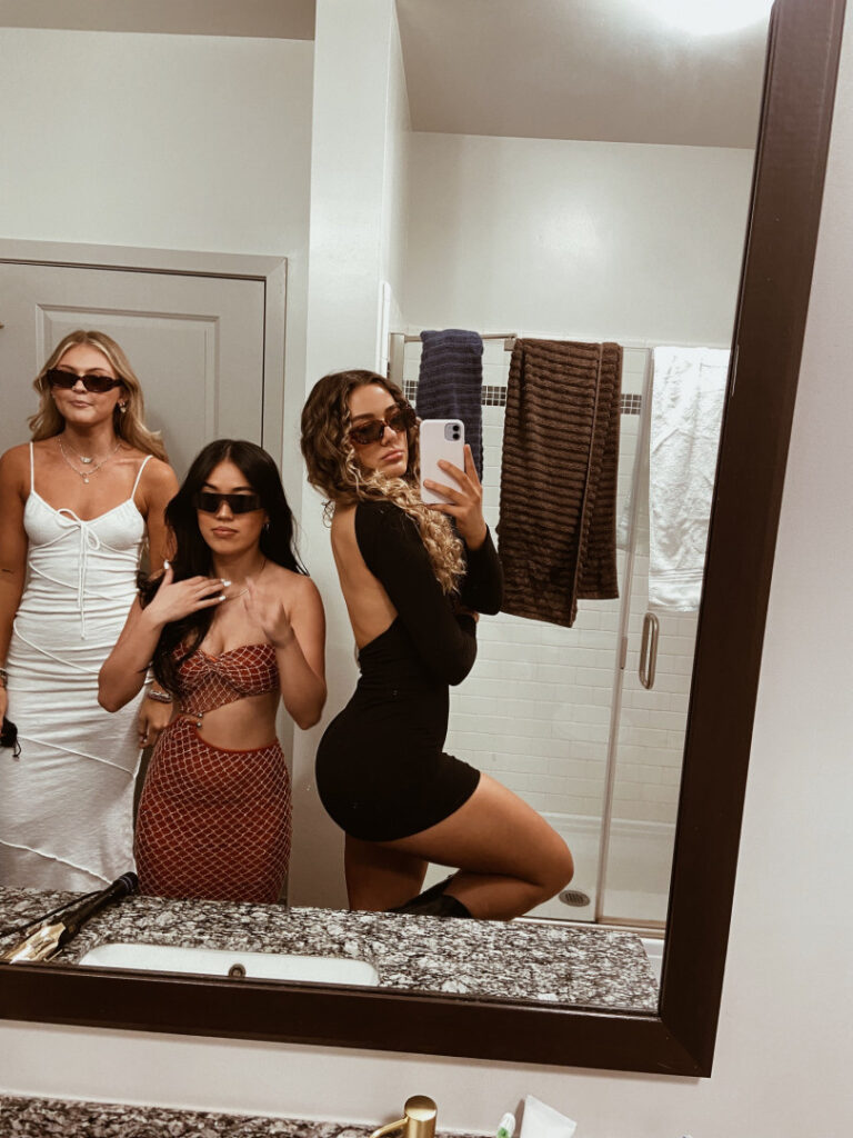 TikTok – Instagram – Latina – Isabella Stoisavljevic Zerpa | isazerps – Nude